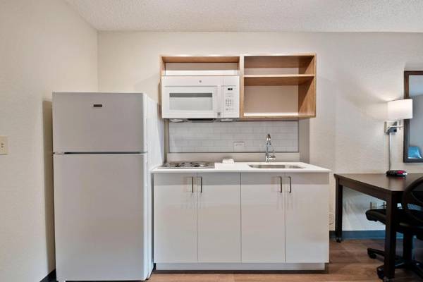 Workspace - Extended Stay America Suites - Fort Lauderdale - Plantation