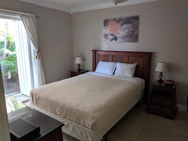 Manhattan Tower Apartment Hotel