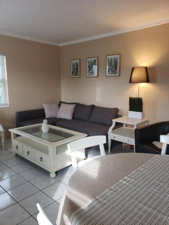 Holiday Isle Yacht Club