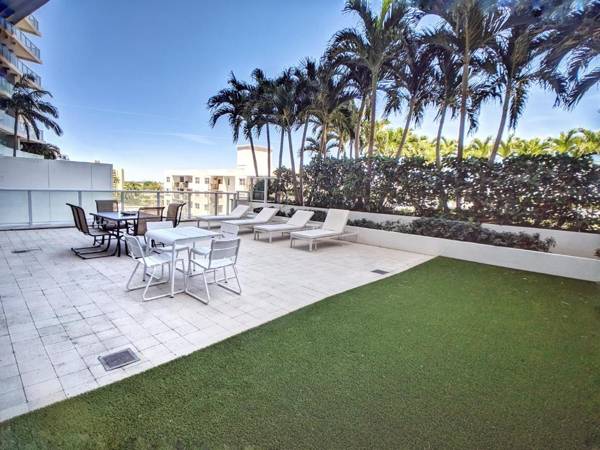 Modern Luxury Beach Hotel 2 Bedroom with Oversized Patio 506