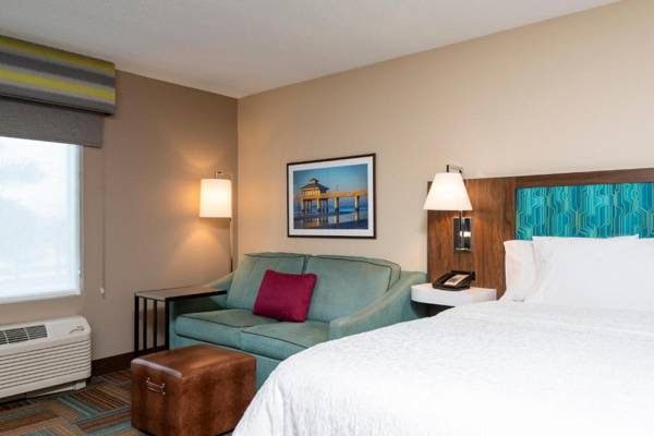 Hampton Inn & Suites Fort Myers-Colonial Boulevard