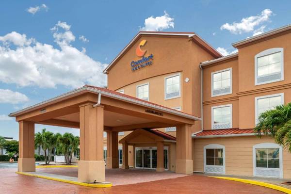 Comfort Inn & Suites Fort Myers Airport