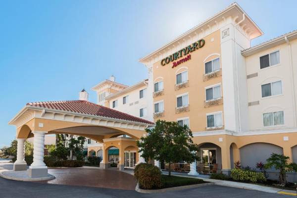 Courtyard Fort Myers at I-75 and Gulf Coast Town Center