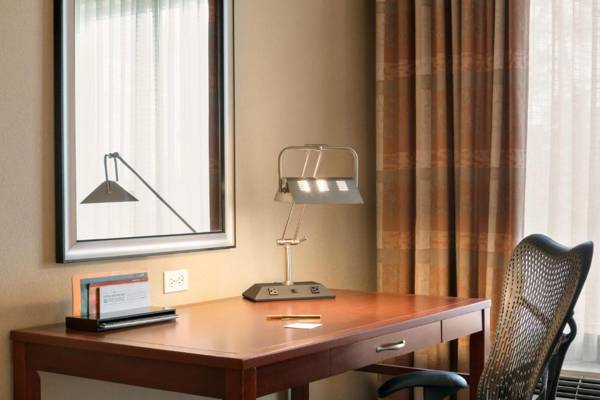 Workspace - Hilton Garden Inn Fort Myers Airport/FGCU