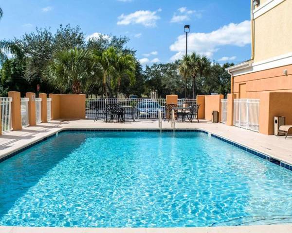 Comfort Inn Fort Myers Northeast