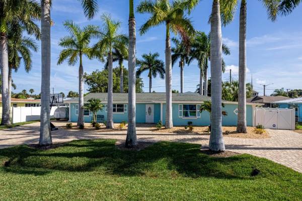 1557 Braeburn - Sea Breeze Oasis by Coastal Vacation Properties