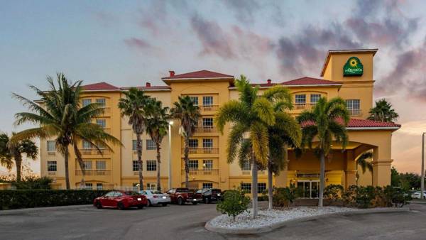 La Quinta Inn & Suites by Wyndham Ft. Pierce