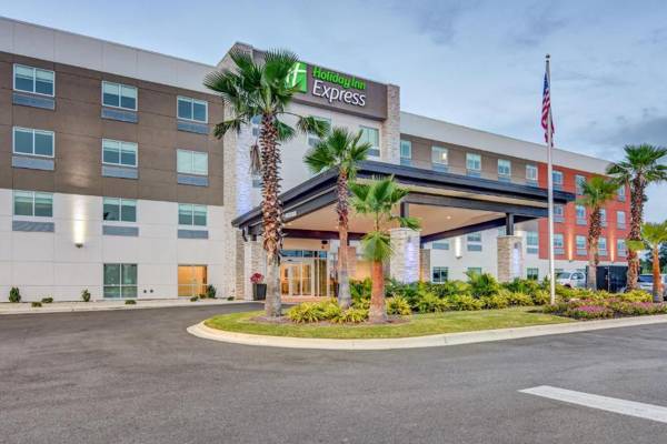 Holiday Inn Express - Fort Walton Beach Central an IHG Hotel