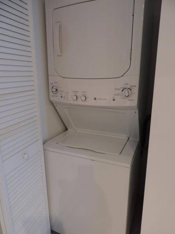 Beach Walk Resort Lux Apartment