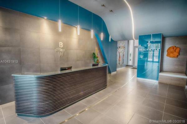 Stunning 2 Bedroom Bay Front Apt w/ Breathless View 1909