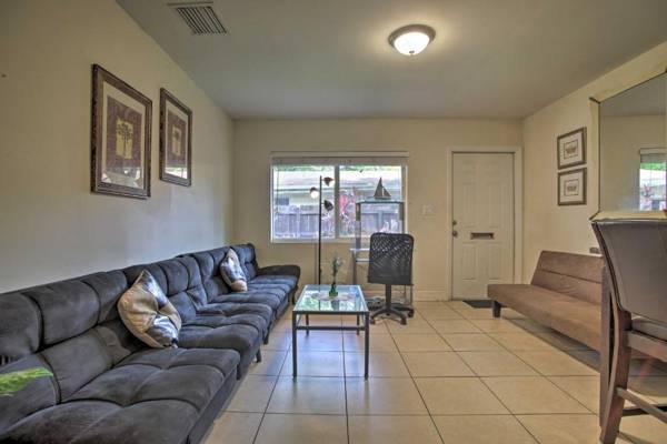 Workspace - Artsy Apartment with Yard Less Than 3 Mi to Hallandale Beach