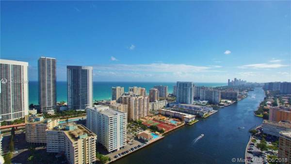 Stunning Bay Front 3 Bed Private Floor Apt 2001 @ BW Resort Miami