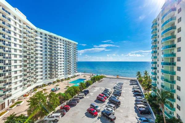 Beachfront 2 bedroom at Tides Hollywood 8th floor