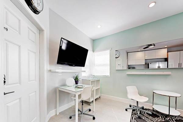 Workspace - Hayes Garden I