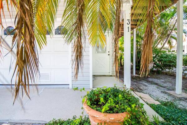 Beach Walk - 6250 Holmes #31