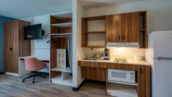 Workspace - Uptown Suites Extended Stay Miami FL – Homestead