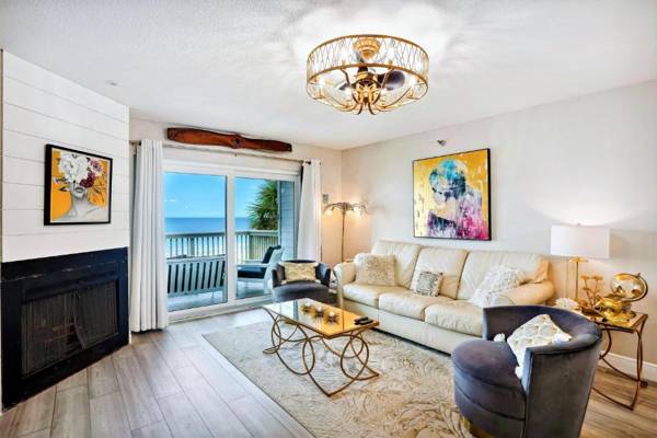 Pelican Pointe 5B Upscale Gorgeous Panoramic Views