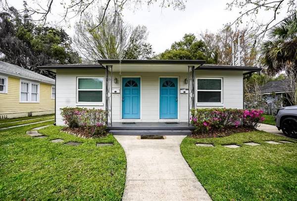 Renovated Riverside Retreat 2BR 1BA - Avondale Area Unit 2