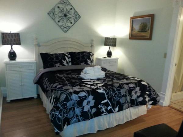 Duval House Bed and Breakfast