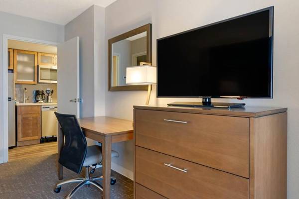 Workspace - Staybridge Suites - Orlando Royale Parc Suites an IHG Hotel