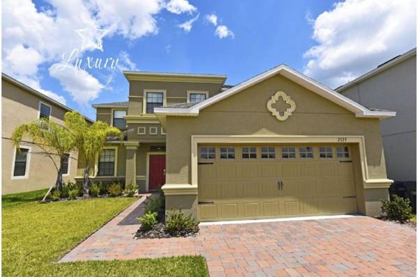 Five-Bedroom Pool Home Kissimmee