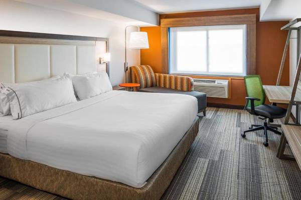 Holiday Inn Express & Suites S Lake Buena Vista an IHG Hotel