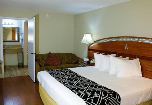 Monte Carlo Inn- Near Disney