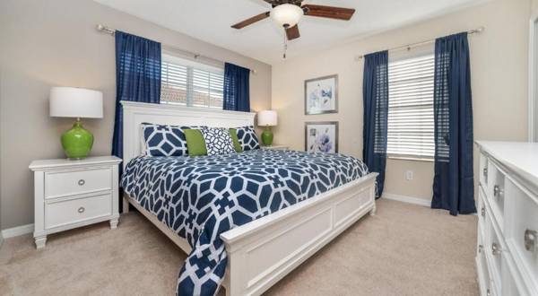 Elegant Spacious Stuart Pool Home Accommodate 20 People Doorsteps to Disney