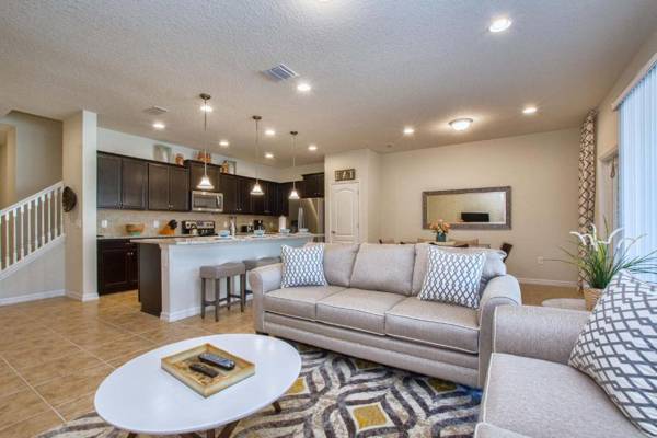 Windsor-4 Bed Townhouse w/splashpool-3812WW