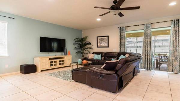 Windsor at Westside 8 Bedrooms Villa with Pool/Game room /Lake view and Steps to Clubhouse- 2133MT