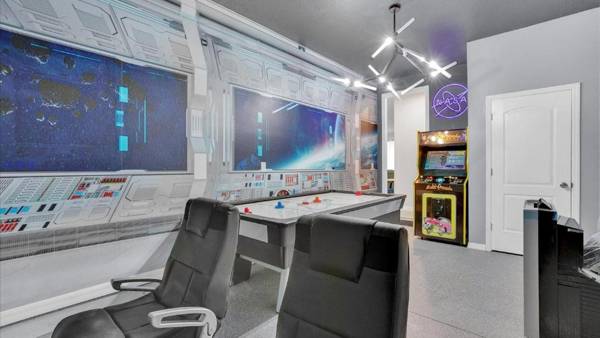 Unique Vacation Homes located Doorsteps to Disney World