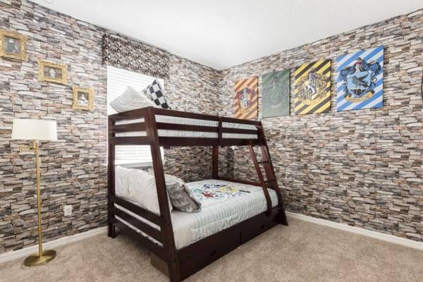 Brand New Luxury 9 Bedrooms Villa with Private Pool -9020FK