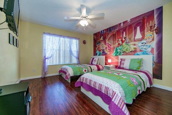 Mickey's Lake Villa 2