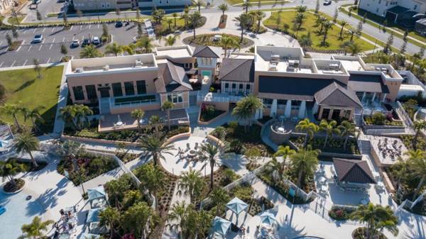 Wonderful 6 Bd Home w/ Game Room and Pool 8991