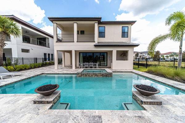 Luxury Home in Bears Den Near Disney with Private Pool Movie Room Pool Table & Resort Amenities - 7924JC