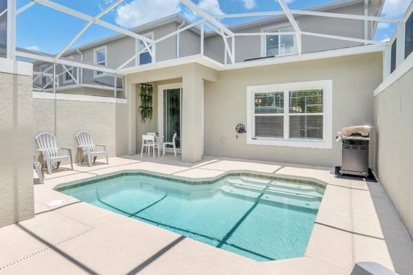 Stunning 5BR Home - Family Resort - Private Pool and BBQ!