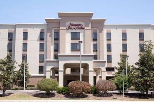 Hampton Inn & Suites Largo