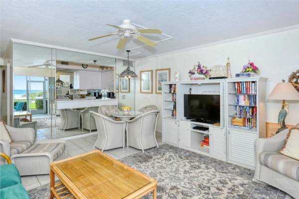 LaPlaya 106A Beach front Just steps to the white sand and turquoise Gulf of Mexico