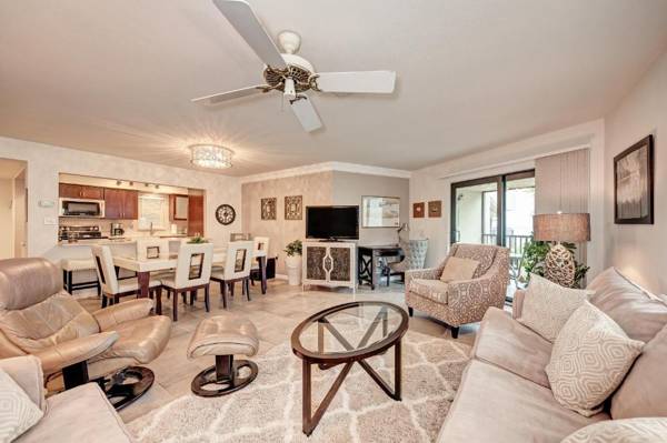 Sea Grape Inn 5- BEACHFRONT Property