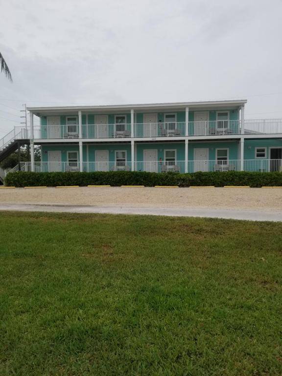 Bonefish Bay Motel & RV's