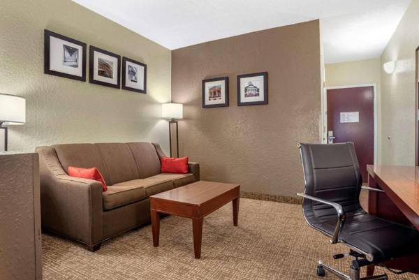 Workspace - Comfort Inn & Suites Marianna I-10