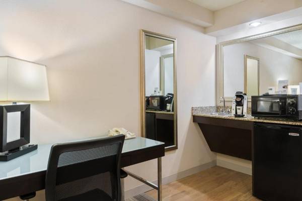 Holiday Inn Express Hotel & Suites Kendall East-Miami an IHG Hotel