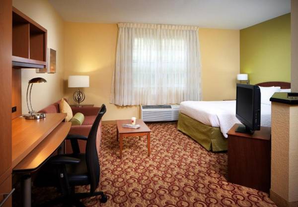 Workspace - TownePlace Suites Miami Airport West/Doral Area