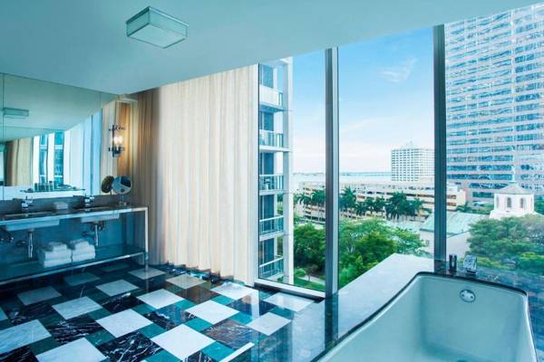W Miami