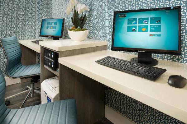 Workspace - Staybridge Suites Miami Doral Area an IHG Hotel