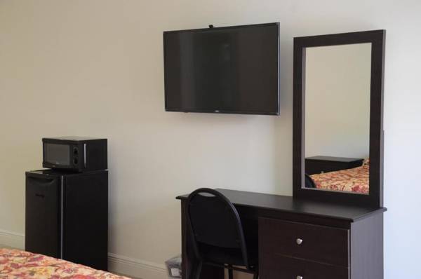 Carl's El Padre Motel