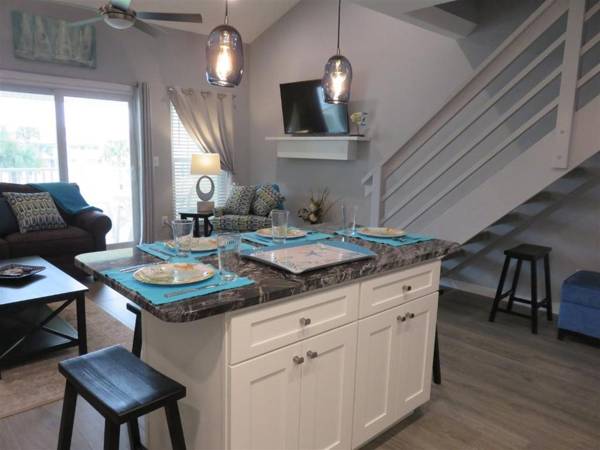 10 E Two Bedroom Condo