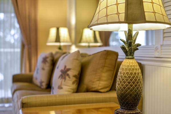 Charter Club Resort Of Naples Bay By Diamond Resorts