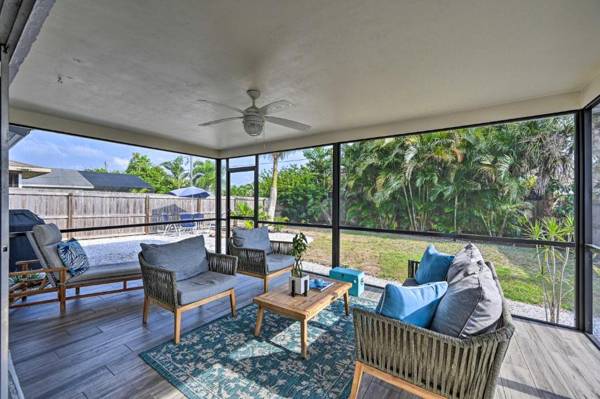 Chic Beach House with Lanai and Private Yard!
