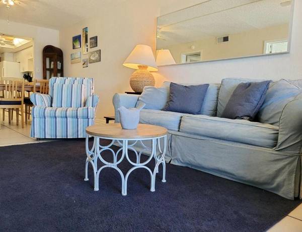 Hacienda del Sol II - 212